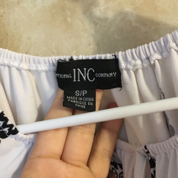 Blouse - Picture 2 of 2